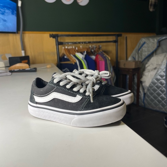 Vans Ward low-top sneakers in black suede and canvas toddler size 11 - Picture 2 of 8